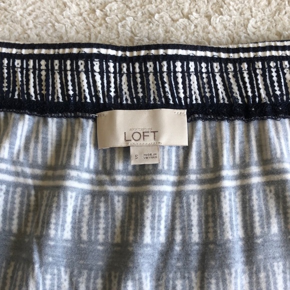 Anne Taylor LOFT Maxi Skirt (Small) - Picture 4 of 4